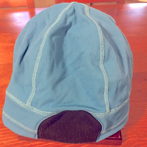 Cloudveil fleece toque/beanie - Picture 2 of 2